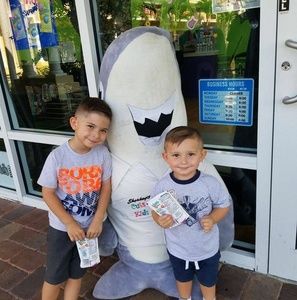 Meet your Posher, Edwin